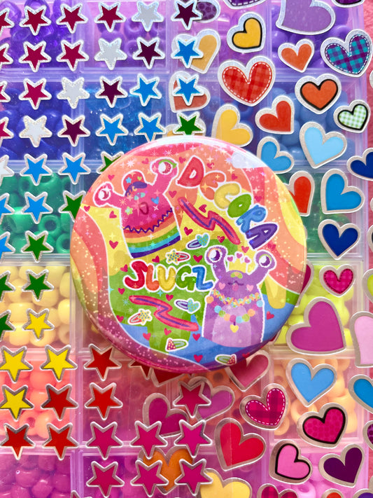 DECORA SLUGZ Giant Holographic Illustration Badge