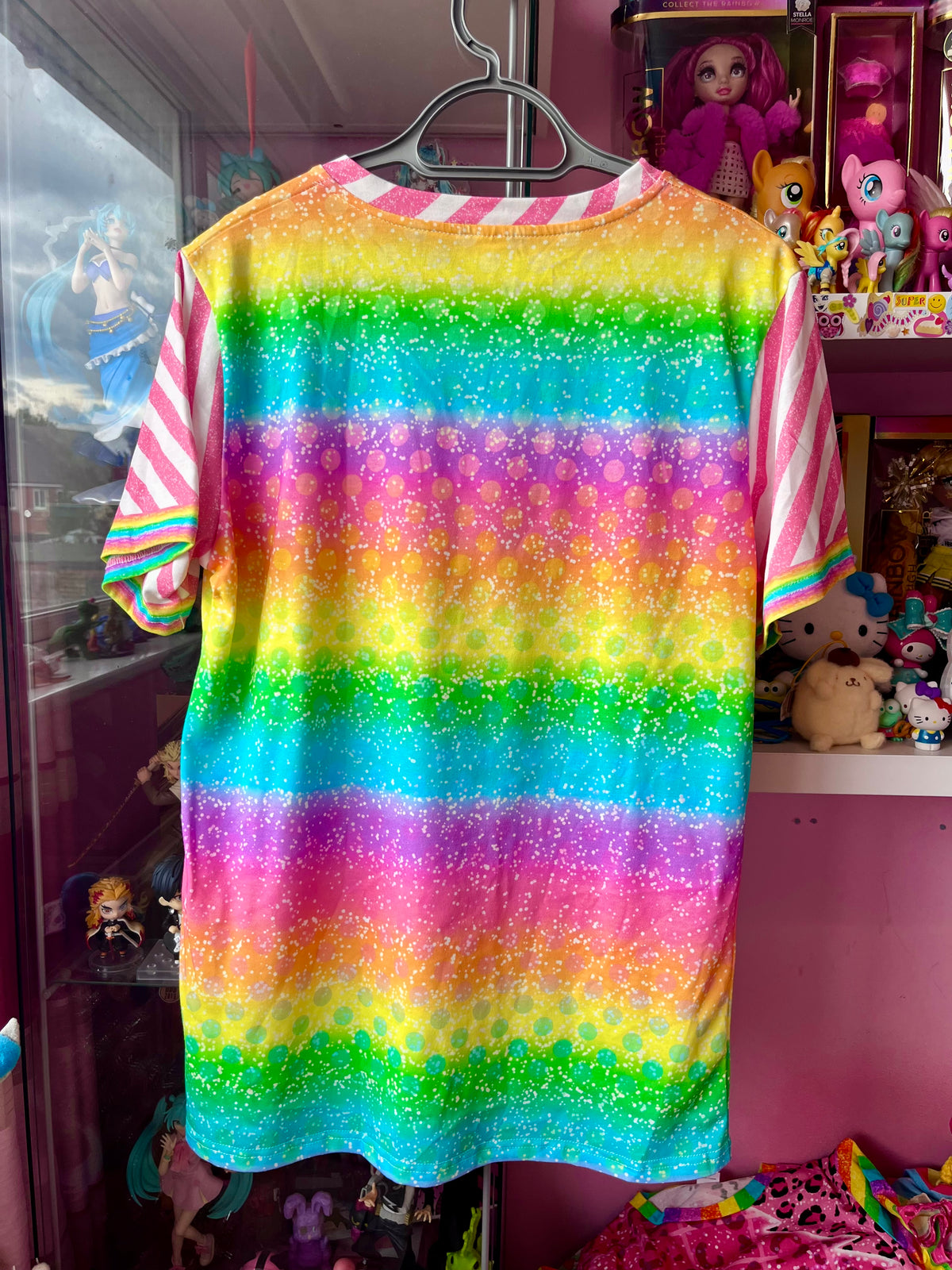 Penny & Periwinkle’s Slug Parlour Cotton T-shirt - Loose Fitting