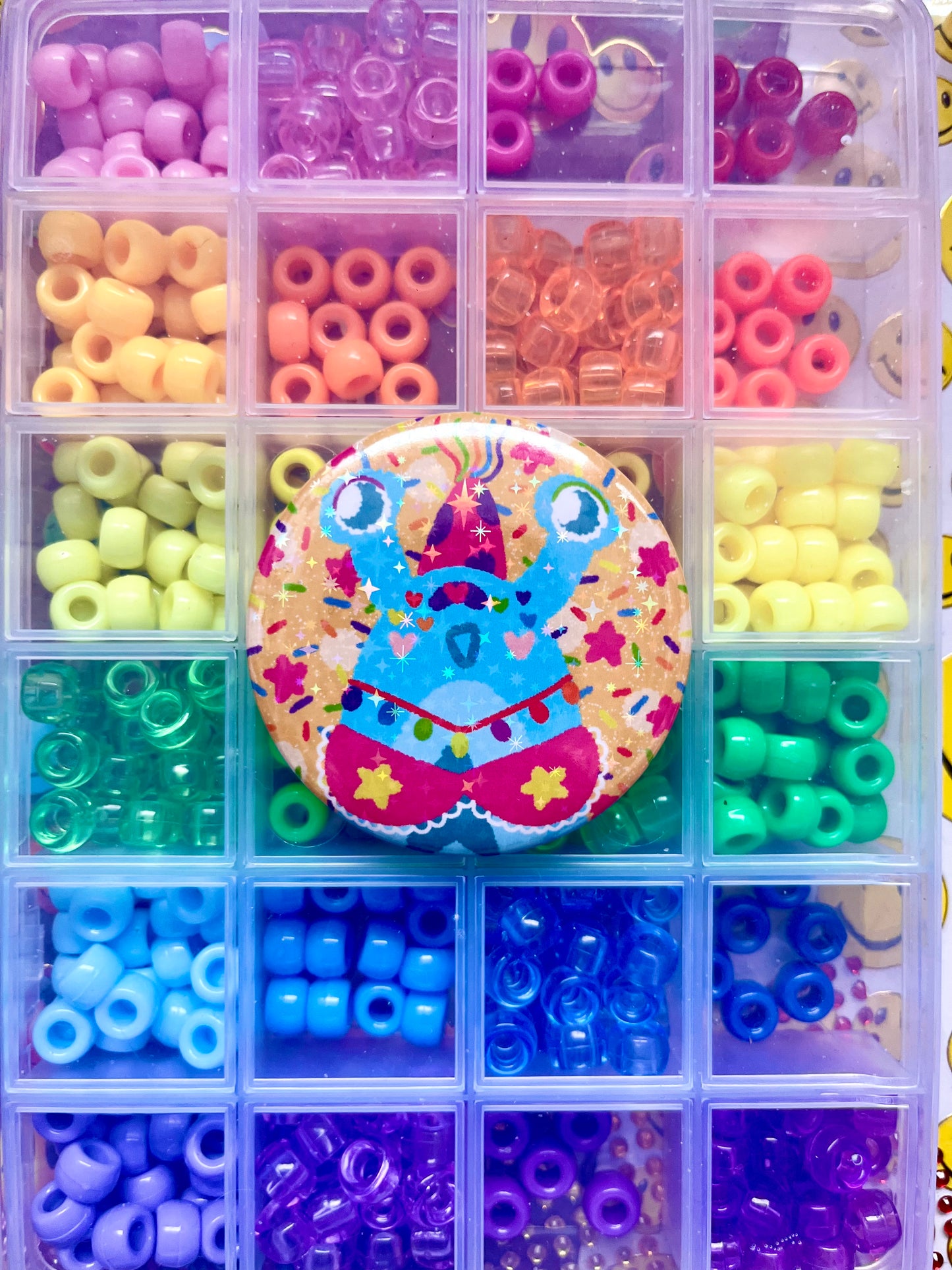 DECORA SLUGZ Character Holographic Badge